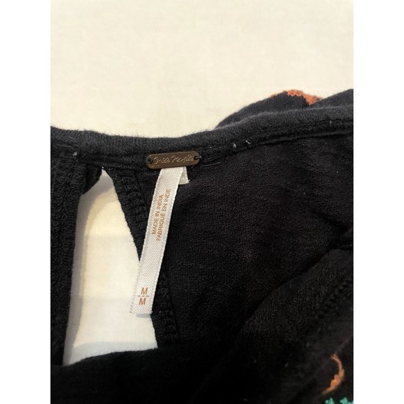 Free People Off‎ The Shoulder Black Cross Stitch floral Ebroidered Blouse Size M - Picture 5 of 5